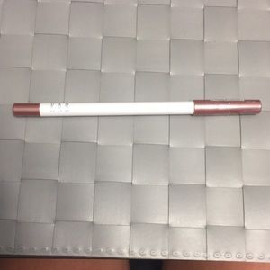 KAB lip liner in virtue